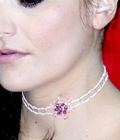 Halsband mit Blume